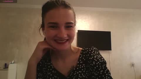 Julia  online show from 03-07-25, 11:07