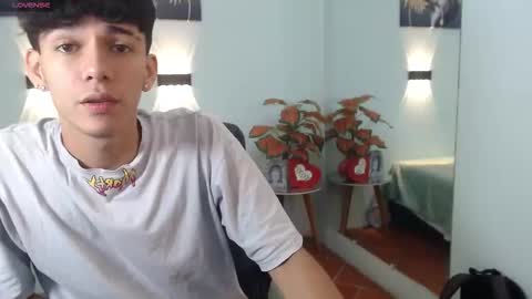 Snapshot of amethystshadow chatting on 11-08-25, 05:12 amethystshadow online show from 11-08-25, 05:12