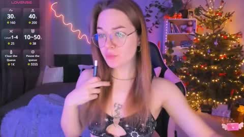 Hi-hi I am Kate welcome to my sexy room online show from 01-12-25, 11:28