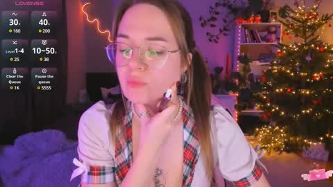 Hi-hi I am Kate welcome to my sexy room online show from 01-14-25, 08:15