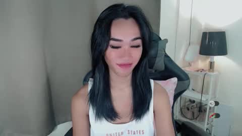 Snapshot of ami_lewis chatting on 11-07-25, 02:11 JOANNA online show from 11-07-25, 02:11