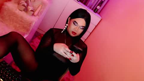Queen Mireska online show from 01-15-25, 02:24