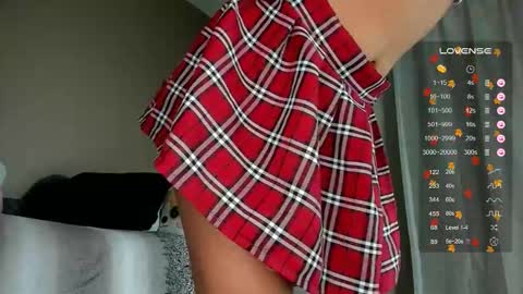 Amia online show from 10-30-25, 01:51