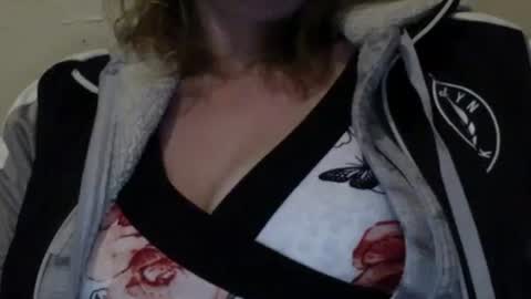 amileamariestar online show from 12-24-24, 04:22