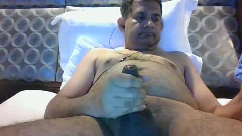 Snapshot of amimonalisa chatting on 10-10-25, 08:19 amimonalisa online show from 10-10-25, 08:19