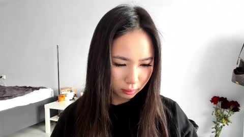 Amina online show from 02-25-26, 08:24