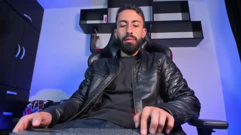 Snapshot of amir_salah chatting on 03-06-25, 10:52 Amir online show from 03-06-25, 10:52