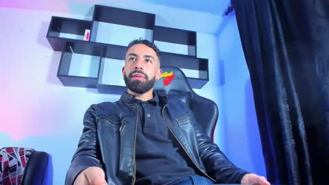 Snapshot of amir_salah chatting on 03-07-25, 11:18 Amir online show from 03-07-25, 11:18