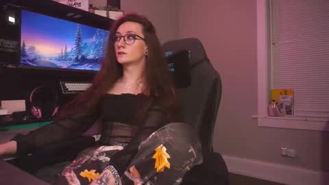 Snapshot of amirinsworld chatting on 10-18-25, 04:59 Am-er-in online show from 10-18-25, 04:59