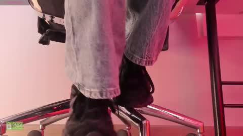 Snapshot of ammeliaa_ chatting on 11-29-25, 05:10 Amelia online show from 11-29-25, 05:10