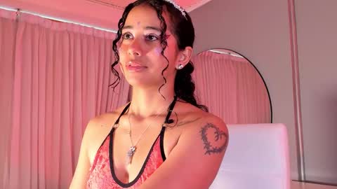 Snapshot of ammy_nova chatting on 10-20-25, 08:09 Ammy Nova online show from 10-20-25, 08:09