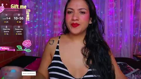 Snapshot of ammy_stones1 chatting on 09-19-25, 10:05 Ammy Stones online show from 09-19-25, 10:05