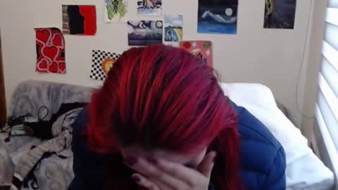 yisel online show from 09-30-25, 04:12