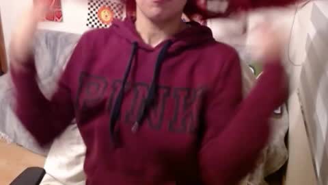 yisel online show from 10-08-25, 12:30