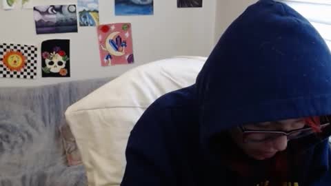 yisel online show from 10-13-25, 02:06