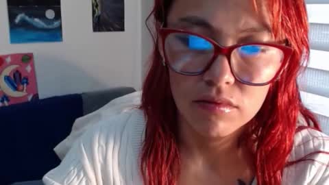 yisel online show from 11-21-25, 02:16