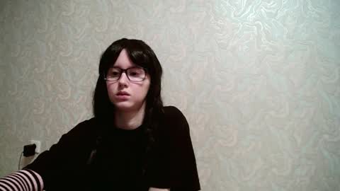 Amomira online show from 11-14-25, 02:21