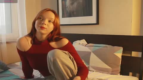 amora_bloom online show from 11-07-25, 05:51