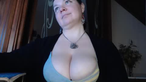 amorelara online show from 02-01-25, 01:51