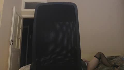 Snapshot of amoremeoww chatting on 12-26-24, 07:24 miss unforgettable online show from 12-26-24, 07:24