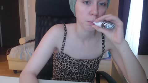 Snapshot of amoremeoww chatting on 12-27-24, 10:45 miss unforgettable online show from 12-27-24, 10:45