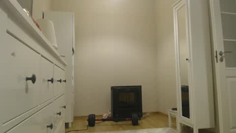 Snapshot of amoremeoww chatting on 12-27-24, 04:21 miss unforgettable online show from 12-27-24, 04:21