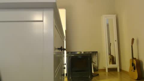 Snapshot of amoremeoww chatting on 03-03-25, 02:47 miss unforgettable online show from 03-03-25, 02:47