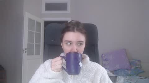 miss unforgettable online show from 03-25-26, 11:16