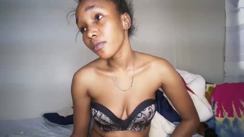 Snapshot of amunetlover chatting on 04-02-26, 09:07 shantel online show from 04-02-26, 09:07