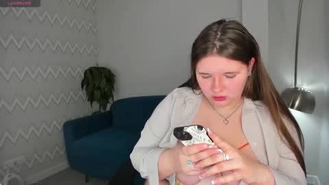 AmyGMT 2 Mon-Sun  0300am-0900am  online show from 11-07-25, 07:30