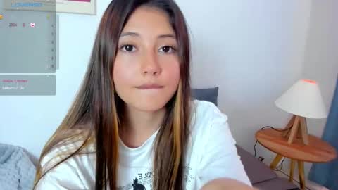 Snapshot of amy_innocent_ chatting on 11-17-25, 08:14 Amy online show from 11-17-25, 08:14