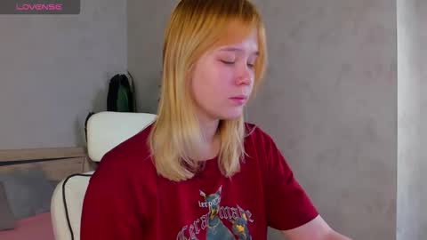 Amy online show from 11-25-25, 12:10