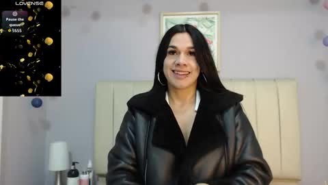 Amy online show from 11-06-25, 01:23