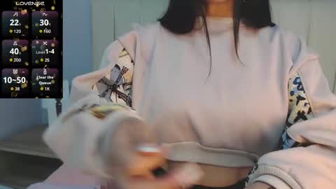 Amy online show from 11-07-25, 01:33