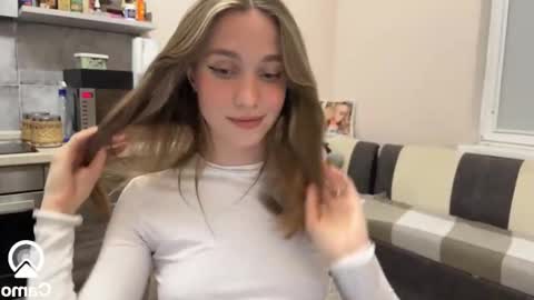 Snapshot of amy_meoww chatting on 01-19-25, 04:57 amy_meoww online show from 01-19-25, 04:57