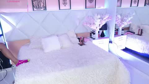 Snapshot of amy_miller2 chatting on 11-08-25, 07:12 Amy online show from 11-08-25, 07:12