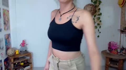 Snapshot of amy_mur chatting on 09-12-25, 06:30 amy mur online show from 09-12-25, 06:30