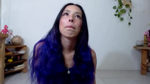 Snapshot of amy_mur chatting on 10-13-25, 05:46 amy mur online show from 10-13-25, 05:46