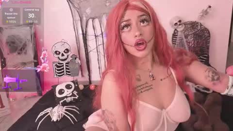 Little Slut Nicolee online show from 10-05-25, 03:54