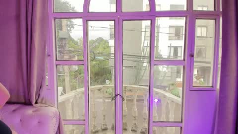 Amy online show from 12-20-25, 01:07