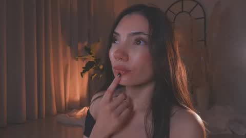 Amy Armstrong online show from 09-21-25, 12:45