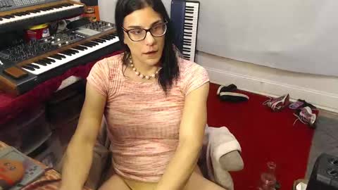 Trashely Gimpson online show from 10-15-25, 08:58