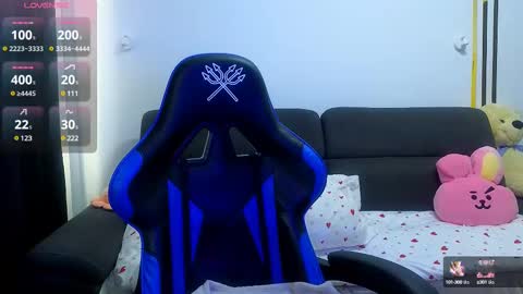 Snapshot of amykentt chatting on 02-14-25, 07:49 amykentt online show from 02-14-25, 07:49