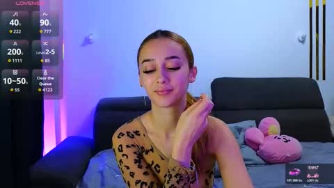 Snapshot of amykentt chatting on 11-22-25, 03:44 amykentt online show from 11-22-25, 03:44