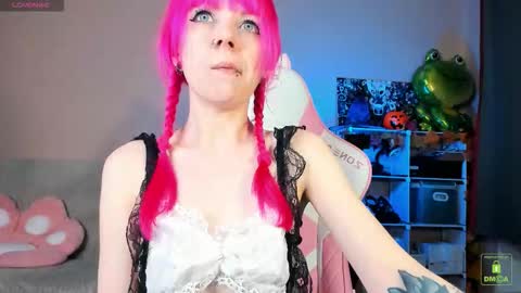 Snapshot of amyrose69 chatting on 11-05-25, 02:11 Amy Rose online show from 11-05-25, 02:11