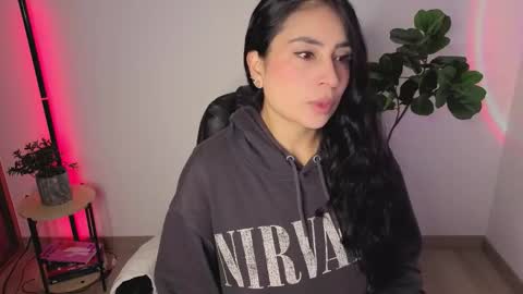 Aleja  online show from 10-21-25, 06:36