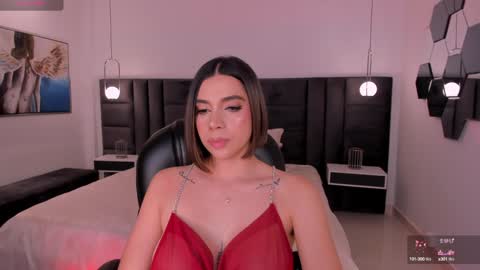 Snapshot of amywalker_ chatting on 01-31-25, 01:45 AMY WALKER online show from 01-31-25, 01:45