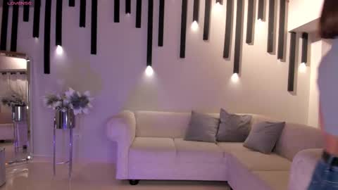 Snapshot of amywalker_ chatting on 02-18-25, 09:54 AMY WALKER online show from 02-18-25, 09:54