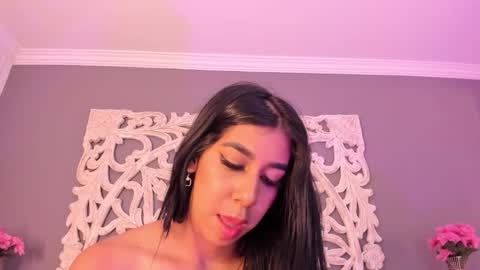 Ana Gonzalez online show from 11-14-25, 11:35