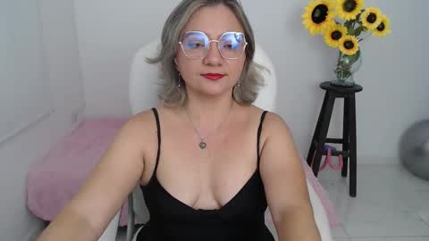  Ana  online show from 09-24-25, 10:57